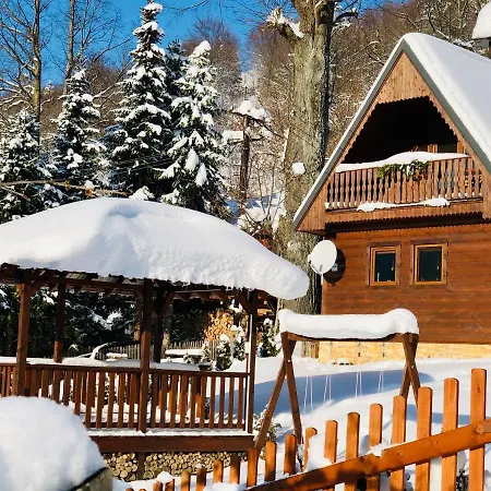 Andrea- Neakceptujeme Mlade Partie Ferienhaus