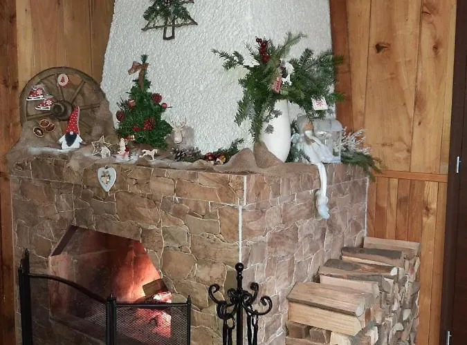 Andrea- Neakceptujeme Mlade Partie Ferienhaus *