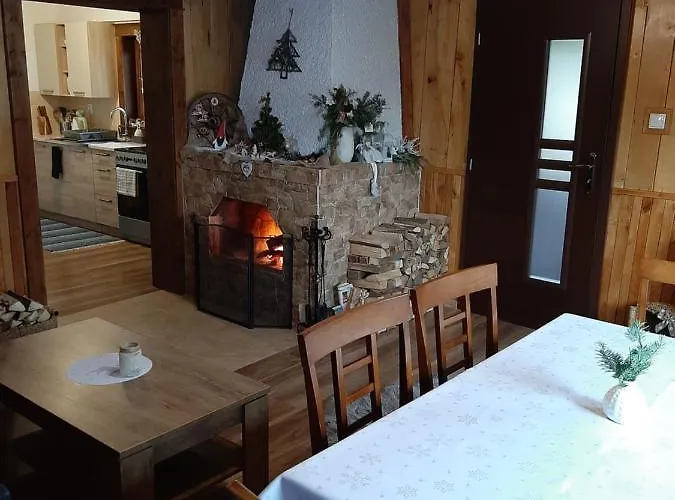 Andrea- Neakceptujeme Mlade Partie Ferienhaus Terchová