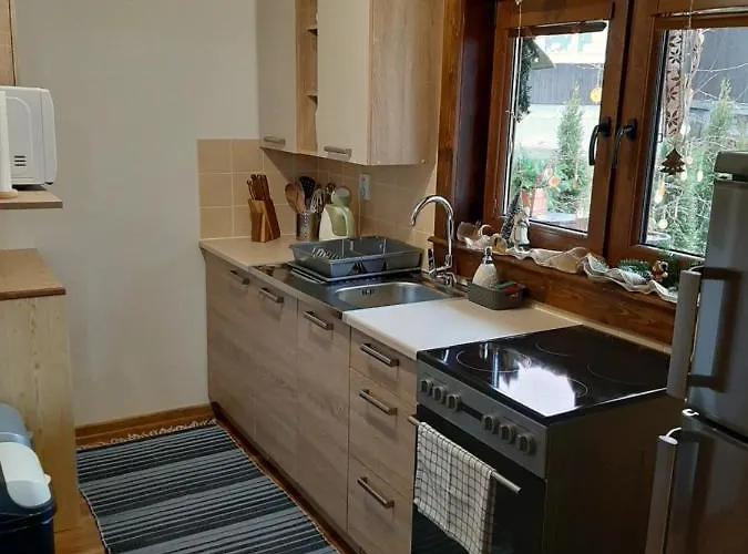 Andrea- Neakceptujeme Mlade Partie *